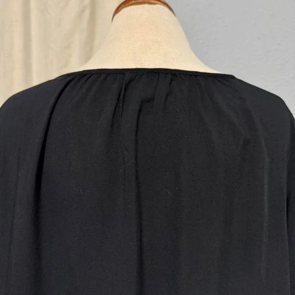 Old Navy Black Lace Embroidered Shoulder V Neck Long Sleeve Blouse Top Women XL - Picture 7 of 13